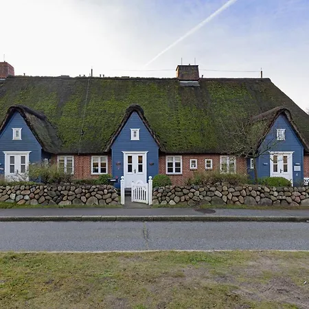 Holiday home Kapitaenshaus *